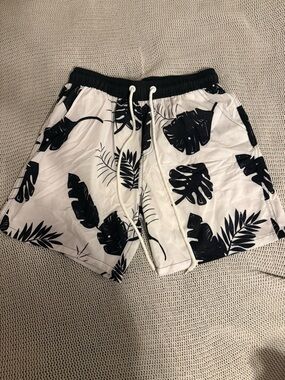 Men's Black & White Tropical Swim Trunks
